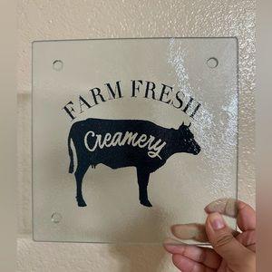 Farmhouse Kitchen decor plate tile glass